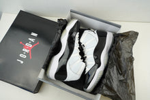 Load image into Gallery viewer, Air Jordan 11 Retro Concord (2018)