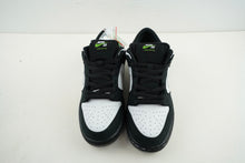 Load image into Gallery viewer, Nike SB Dunk Low Staple Panda Pigeon