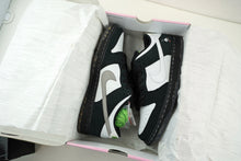 Load image into Gallery viewer, Nike SB Dunk Low Staple Panda Pigeon