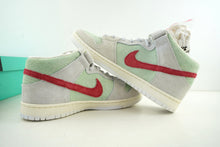 Load image into Gallery viewer, NIke SB Dunk Mid White Widow