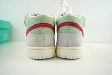 Load image into Gallery viewer, NIke SB Dunk Mid White Widow