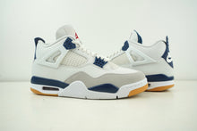 Load image into Gallery viewer, Air Jordan 4 Retro SB Navy