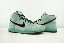 Load image into Gallery viewer, Nike SB Dunk High Sea Crystal