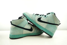 Load image into Gallery viewer, Nike SB Dunk High Sea Crystal