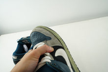 Load image into Gallery viewer, Nike Dunk Low Pro SB Futura