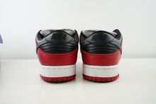 Load image into Gallery viewer, Nike SB Dunk Low Pro J-Pack Chicago