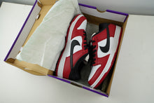 Load image into Gallery viewer, Nike SB Dunk Low Pro J-Pack Chicago