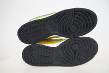 Load image into Gallery viewer, Nike SB Dunk Low Diamond Supply Co. Canary (F&amp;F)