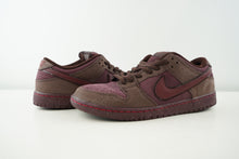 Load image into Gallery viewer, Nike SB Dunk Low City Love Burgundy Crush