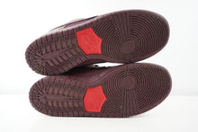 Load image into Gallery viewer, Nike SB Dunk Low City Love Burgundy Crush