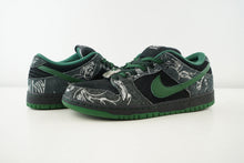 Load image into Gallery viewer, Nike SB Dunk Low There Skateboards
