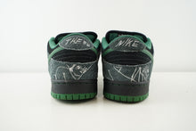 Load image into Gallery viewer, Nike SB Dunk Low There Skateboards