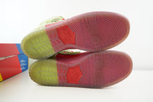 Load image into Gallery viewer, Nike SB Dunk High Strawberry Cough
