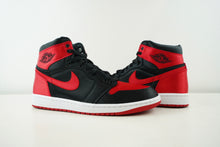 Load image into Gallery viewer, Air Jordan 1 Retro High Statin Bred (W)
