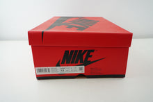 Load image into Gallery viewer, Air Jordan 1 Retro High Statin Bred (W)