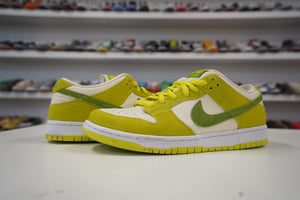 Nike SB Dunk Low Green Apple