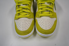Load image into Gallery viewer, Nike SB Dunk Low Green Apple