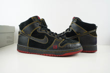 Load image into Gallery viewer, Nike SB Dunk High Unlucky