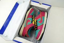 Load image into Gallery viewer, Nike SB Dunk Low Ms. Pacman