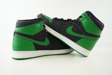 Load image into Gallery viewer, Air Jordan 1 Retro High Pine Green Black