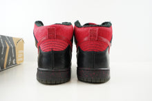Load image into Gallery viewer, Nike SB Dunk High Krampus