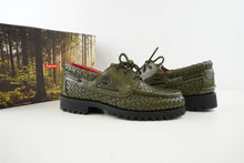 Load image into Gallery viewer, Supreme x Timberland Woven Leather 3-Eye Lug Olive