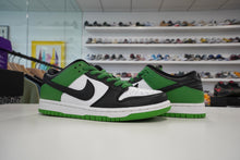 Load image into Gallery viewer, Nike SB Dunk Low Classic Green