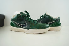 Load image into Gallery viewer, Nike Kobe 4 Protro Undefeated Milwaukee Bucks