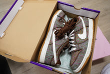 Load image into Gallery viewer, Nike SB Dunk Low Paisley Brown