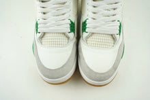 Load image into Gallery viewer, Jordan 4 Retro SB Pine Green
