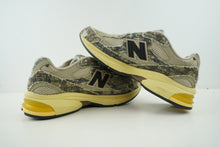 Load image into Gallery viewer, New Balance 2010 Joe Freshogoods Bag Lady