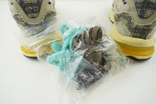 Load image into Gallery viewer, New Balance 2010 Joe Freshogoods Bag Lady