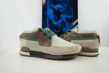 Load image into Gallery viewer, Adidas ZX 700 Boat Star Wars Yoda
