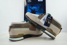 Load image into Gallery viewer, Adidas ZX 700 Boat Star Wars Yoda
