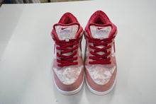 Load image into Gallery viewer, Nike SB Dunk Low Strangelove