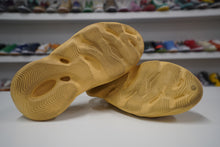 Load image into Gallery viewer, Adidas Yeezy Foam RNR Desert Sand
