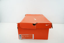 Load image into Gallery viewer, Nike Zoom Sharkley White Varsity Red