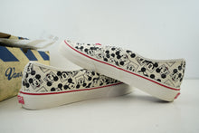 Load image into Gallery viewer, Disney x Vans Authentic Mickey Mouse