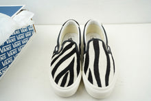 Load image into Gallery viewer, Vans Slip-On 59 LX Zebra