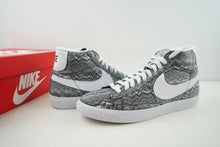 Load image into Gallery viewer, Nike Blazer Mid Premium Vintage 'Marble Mesh'