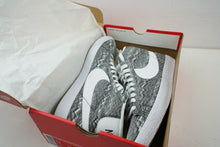 Load image into Gallery viewer, Nike Blazer Mid Premium Vintage 'Marble Mesh'