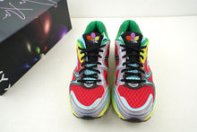 Load image into Gallery viewer, Saucony ProGrid Triumph 4 Jae Tips Flowers Grow Uptown Poison Ivy