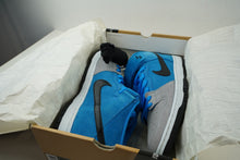 Load image into Gallery viewer, Nike SB Dunk Mid Beavis