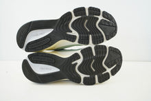 Load image into Gallery viewer, New Balance 990v6 Avocado Natural Mint