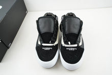 Load image into Gallery viewer, Vans Vault Old Skool x Mastermind x End