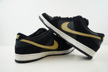 Load image into Gallery viewer, Nike SB Dunk Low Takashi (2018)
