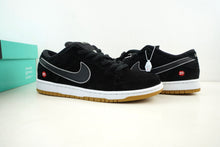 Load image into Gallery viewer, Nike SB Dunk Low Quartersnacks