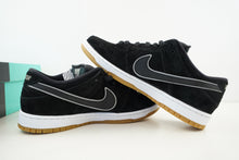 Load image into Gallery viewer, Nike SB Dunk Low Quartersnacks