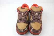 Load image into Gallery viewer, Nike SB Dunk Low Reese Forbes Hunters