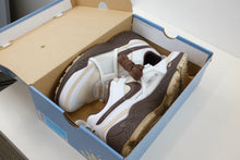 Load image into Gallery viewer, Nike Zoom Field Jaxx Travis Scott Light Chocolate